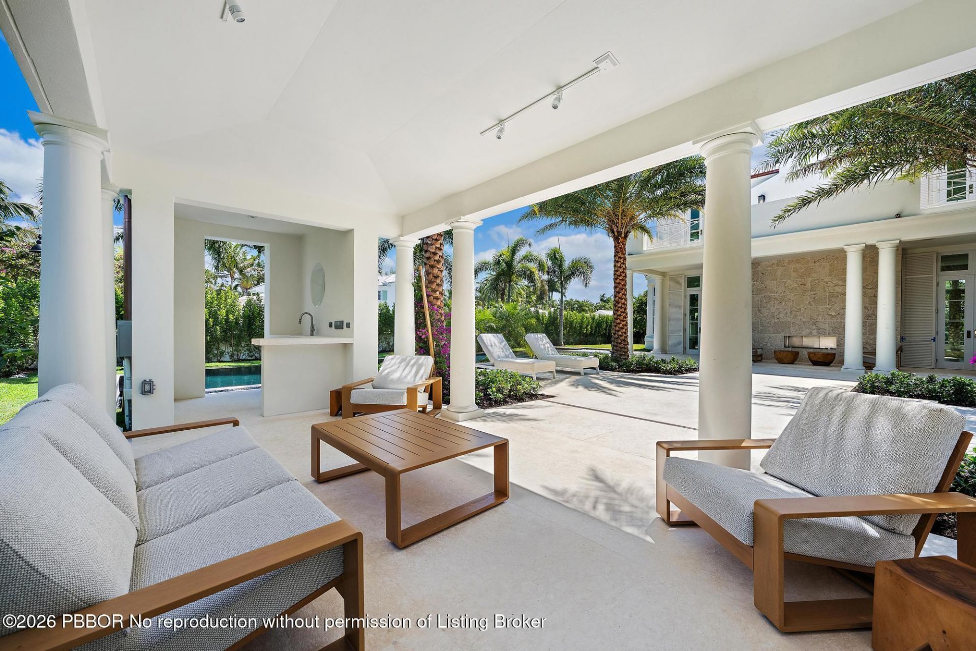 301 Plantation Road, Palm Beach, FL 33480 Photo