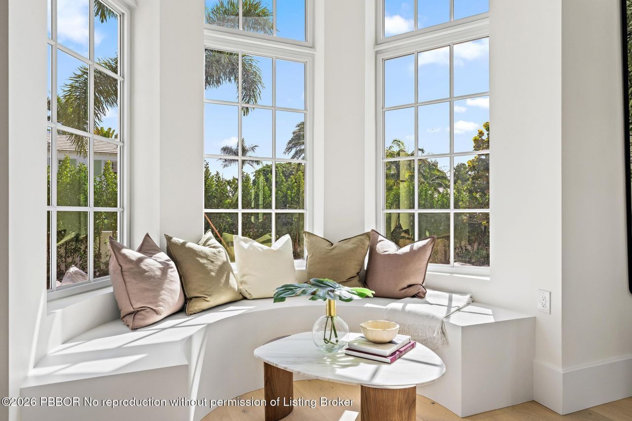 301 Plantation Road, Palm Beach, FL 33480 Photo