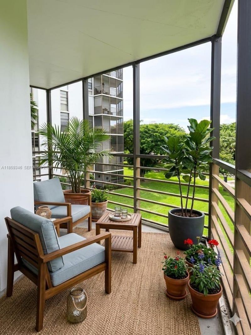 20500 W Country Club Dr, Unit 308, Aventura, FL 33180 Photo