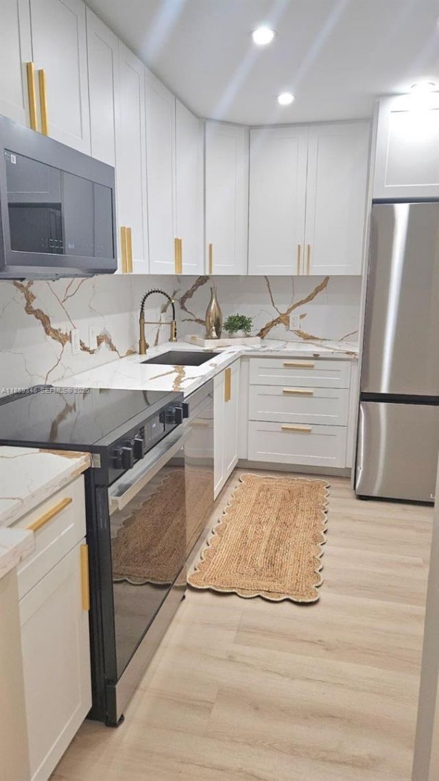 20500 W Country Club Dr, Unit 308, Aventura, FL 33180 Photo