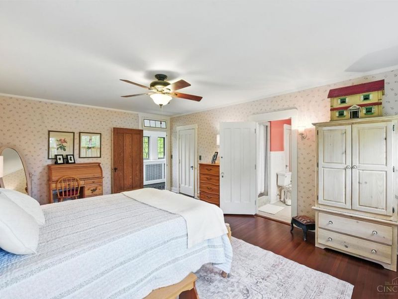 820 Van Nes Drive, Glendale, OH 45246 Photo 23