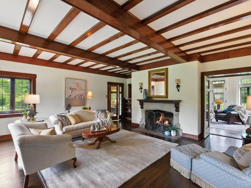 820 Van Nes Drive, Glendale, OH 45246 Photo 7