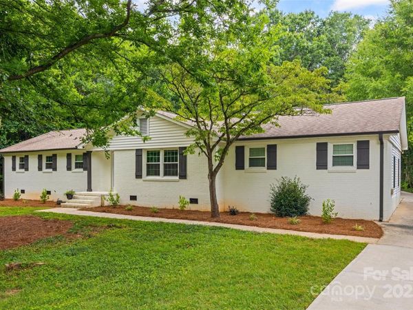 1045 Dooley Drive, Charlotte, NC 28227