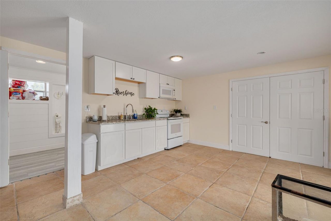 8100 Brighton Drive, Port Richey, FL 34668 Photo