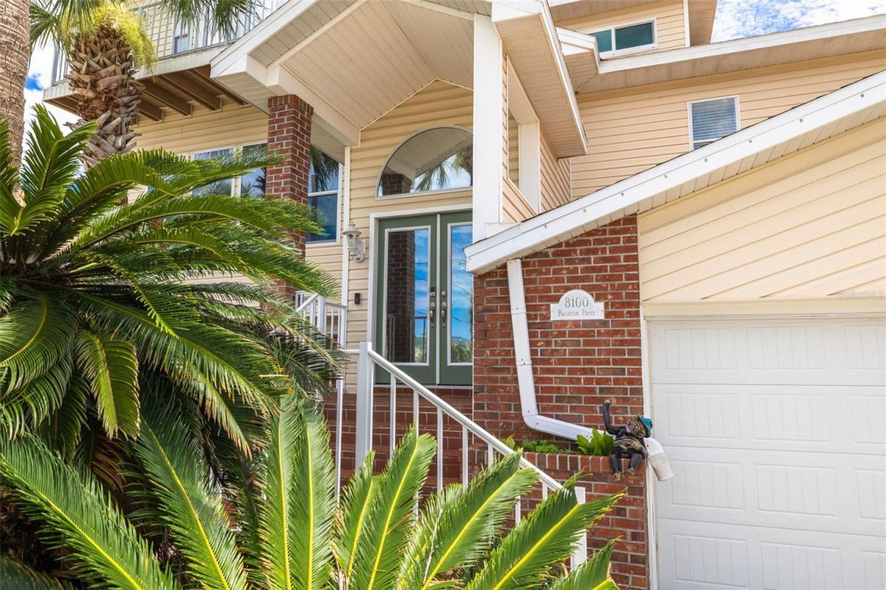 8100 Brighton Drive, Port Richey, FL 34668 Photo