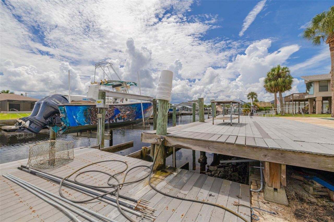 8100 Brighton Drive, Port Richey, FL 34668 Photo