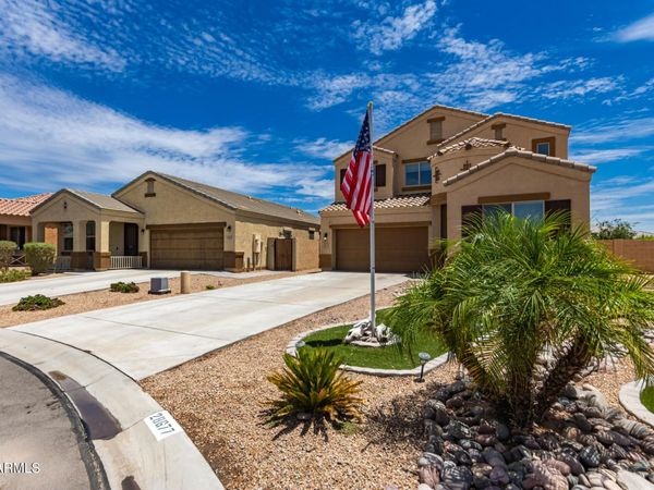 28677 N ROSELITE Lane, San Tan Valley, AZ 85143