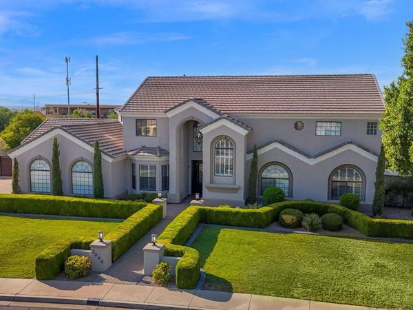 2040 E NORCROFT Street, Mesa, AZ 85213