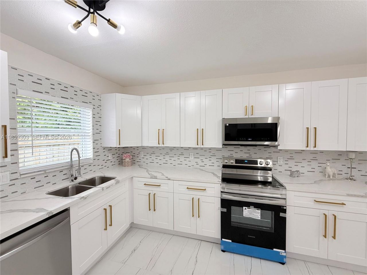 2339 NW 13th St, Fort Lauderdale, FL 33311 Photo