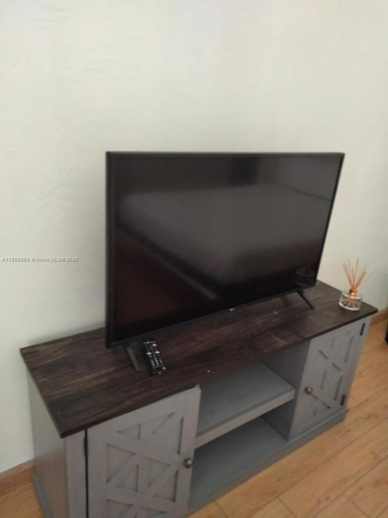 4015 Indian Creek Dr, Unit 307, Miami Beach, FL 33140 Photo