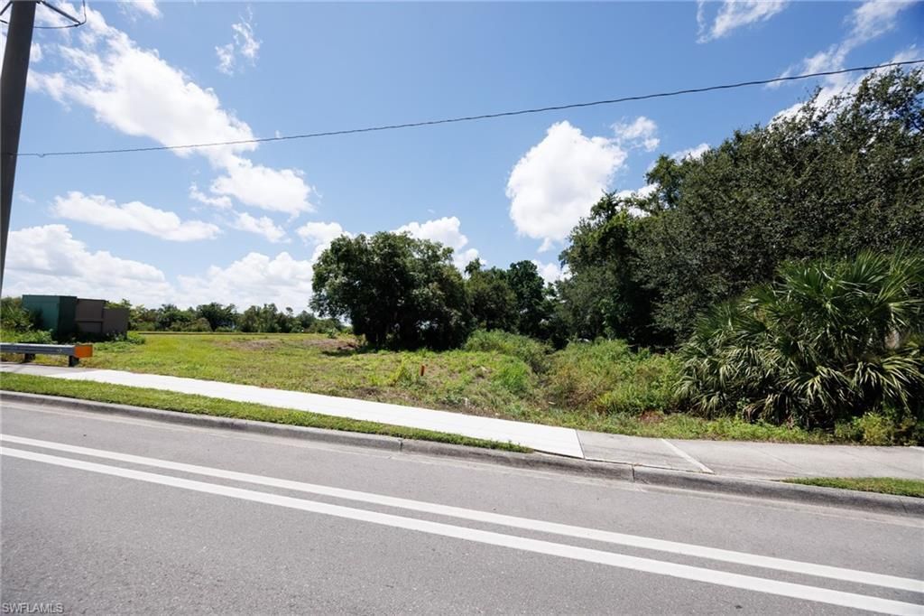 2745 Swamp Cabbage Ct, Fort Myers, FL 33901 Photo