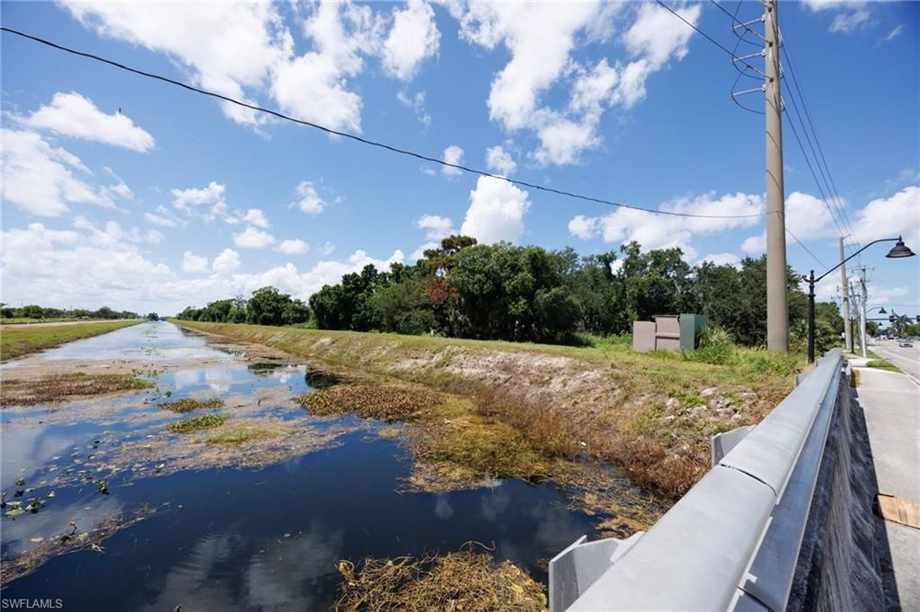 2745 Swamp Cabbage Ct, Fort Myers, FL 33901 Photo