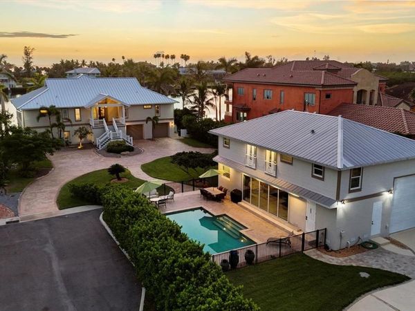 559 BOB HOPE DRIVE, NOKOMIS, FL 34275