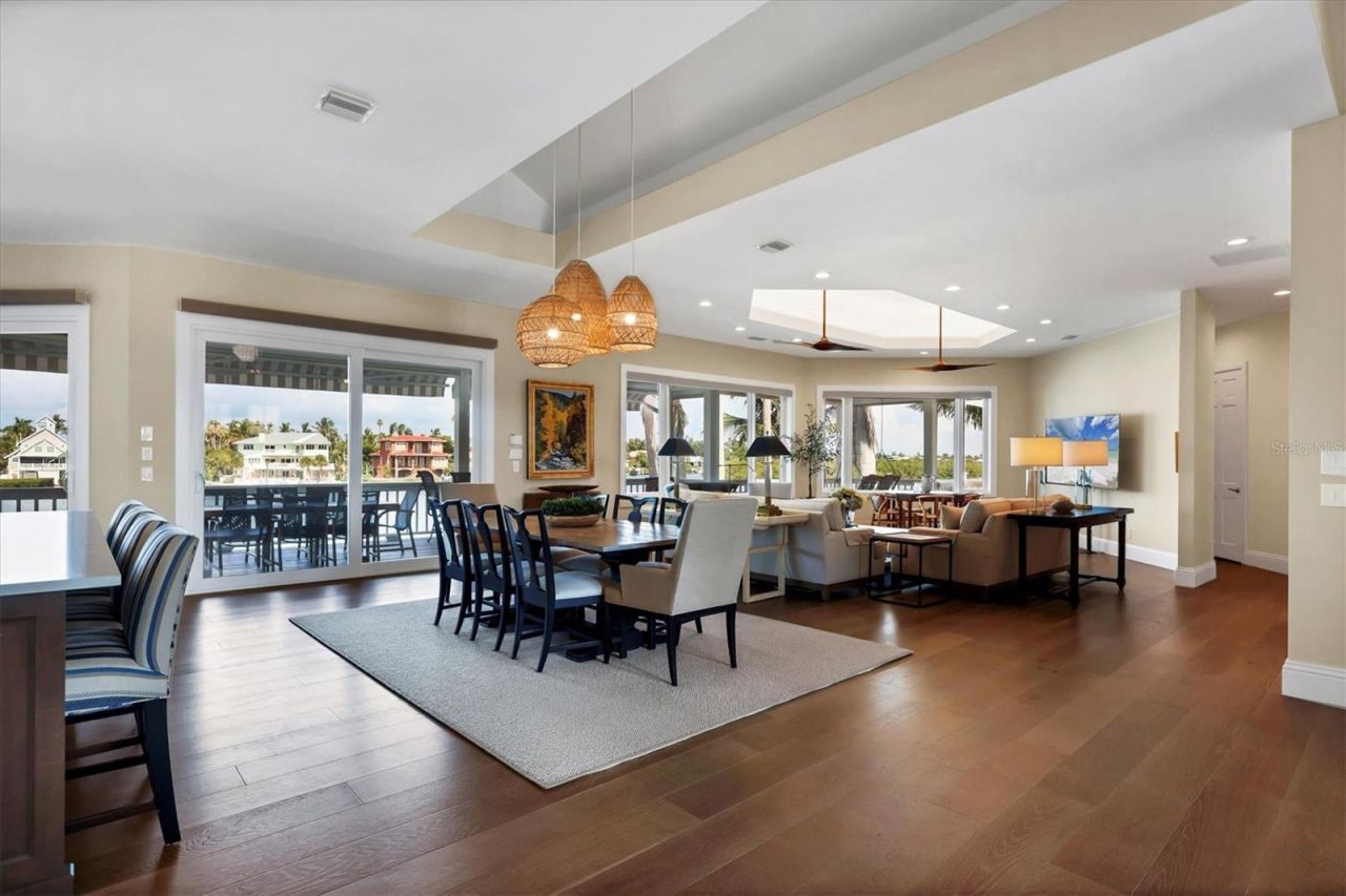 559 Bob Hope Drive, Nokomis, FL 34275 Photo