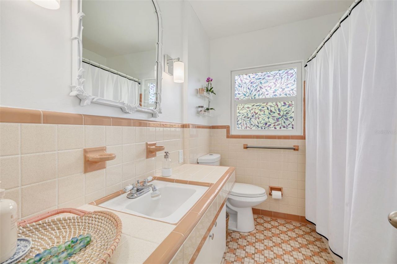 2400 9th Avenue N, Saint Petersburg, FL 33713 Photo