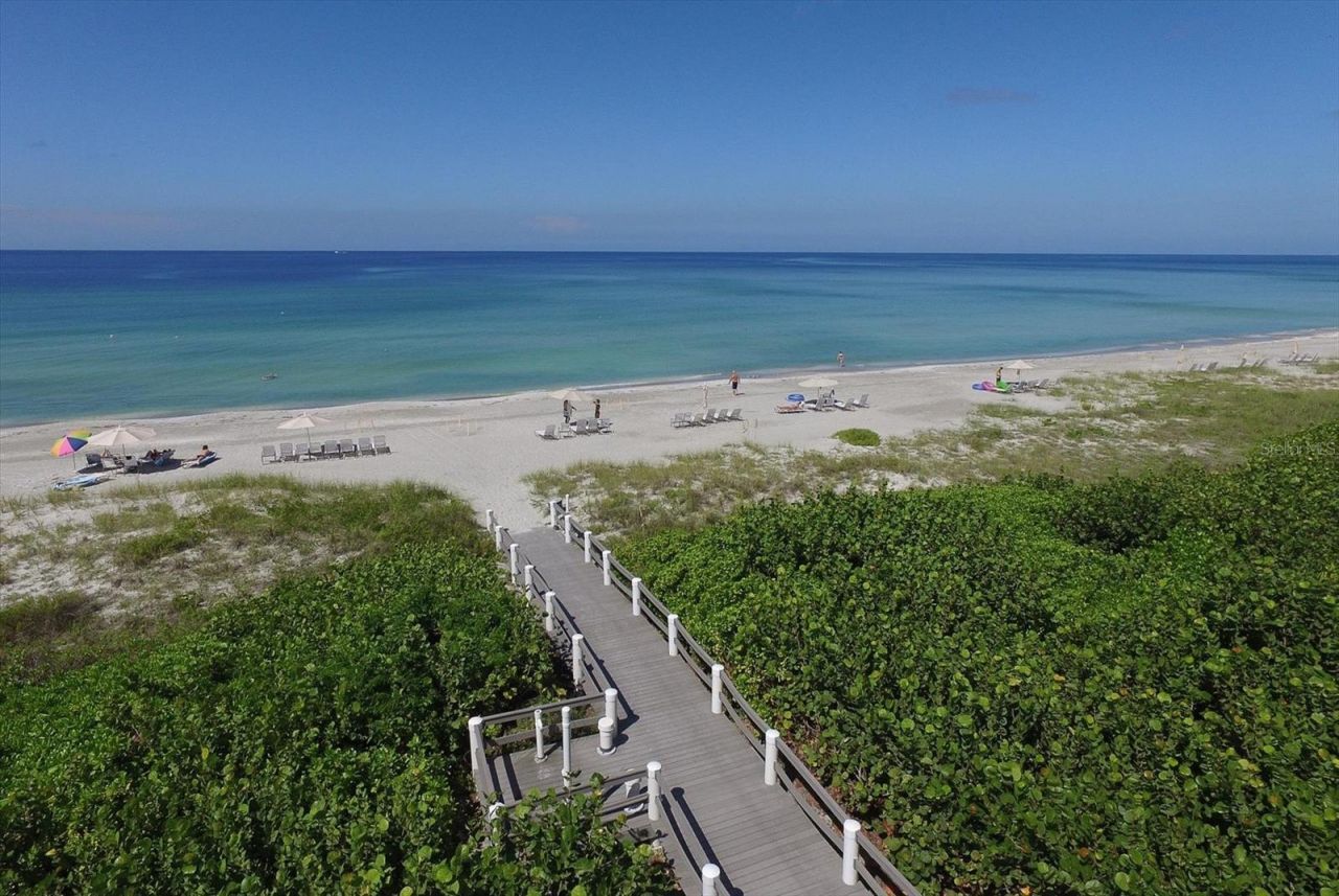 1105 Gulf Of Mexico Drive, Unit 402, Longboat Key, FL 34228 Photo
