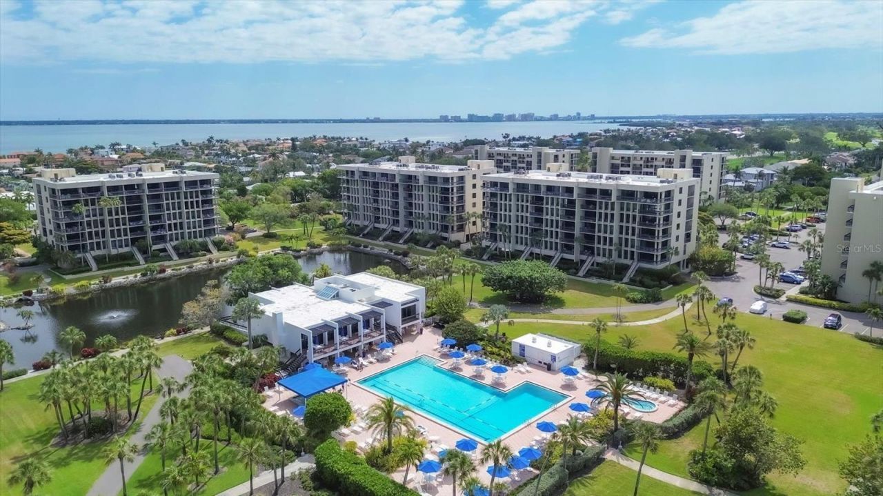 1105 Gulf Of Mexico Drive, Unit 402, Longboat Key, FL 34228 Photo