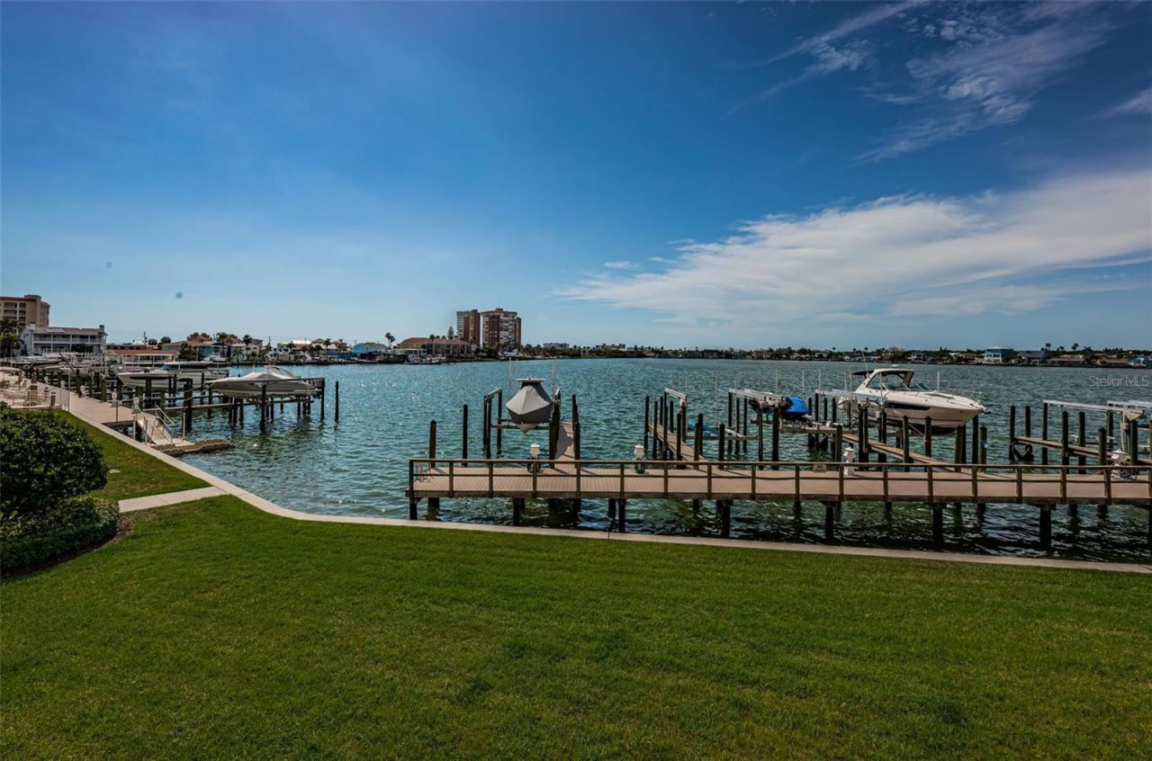 17745 Gulf Boulevard, Unit 202, Redington Shores, FL 33708 Photo