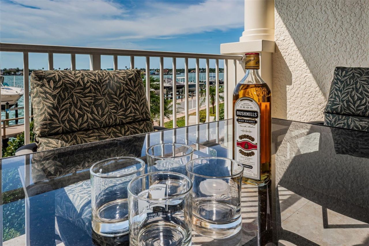 17745 Gulf Boulevard, Unit 202, Redington Shores, FL 33708 Photo