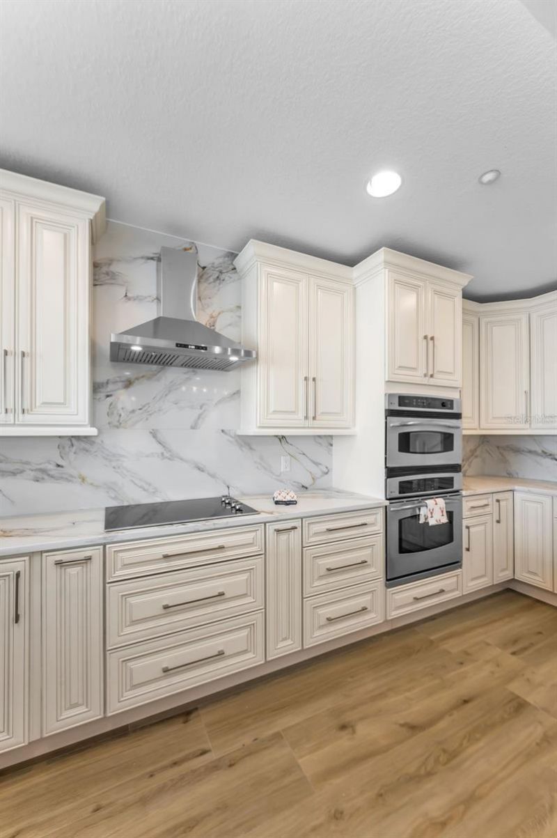 17745 Gulf Boulevard, Unit 202, Redington Shores, FL 33708 Photo