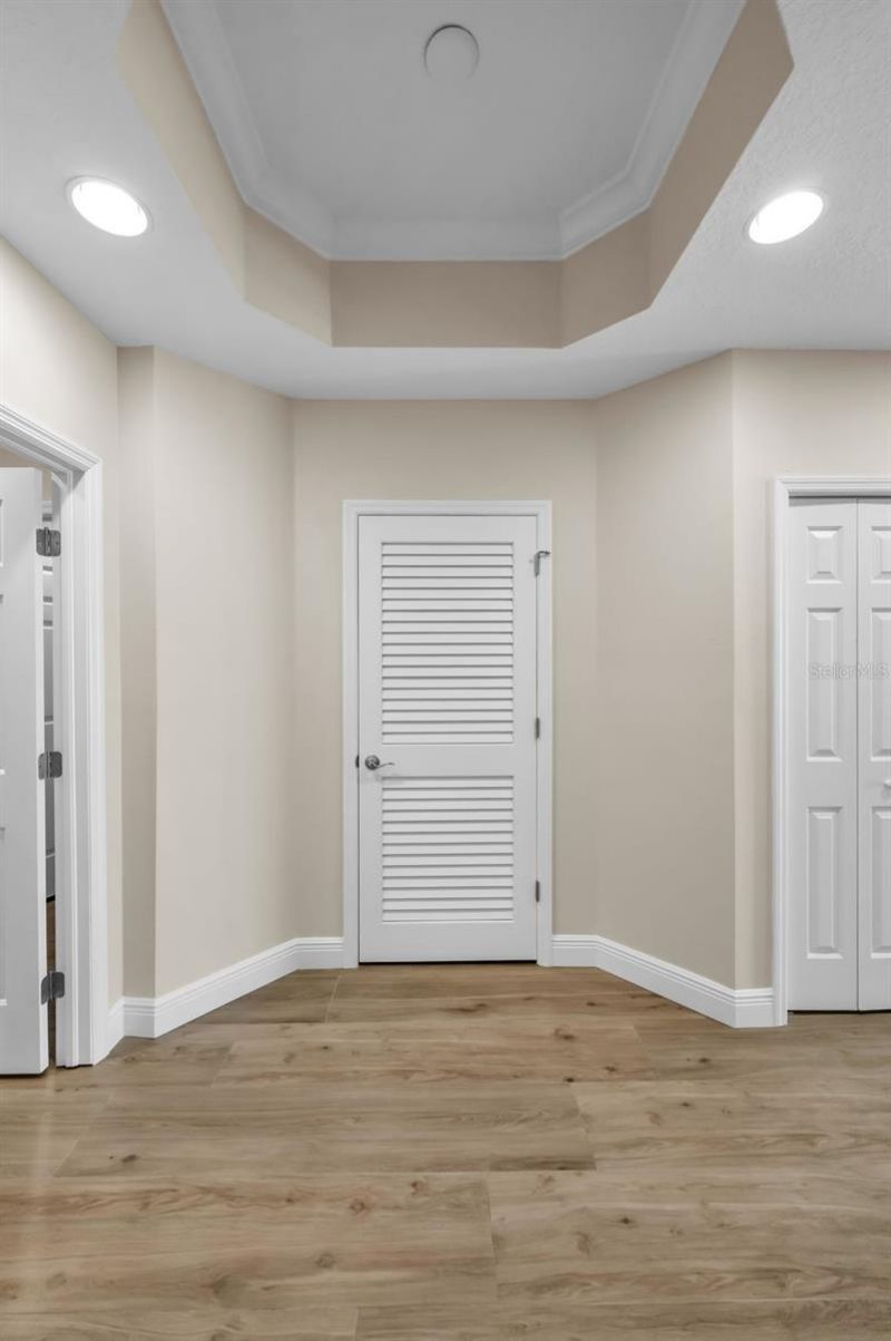 17745 Gulf Boulevard, Unit 202, Redington Shores, FL 33708 Photo