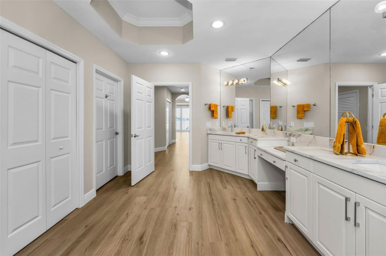 17745 Gulf Boulevard, Unit 202, Redington Shores, FL 33708 Photo