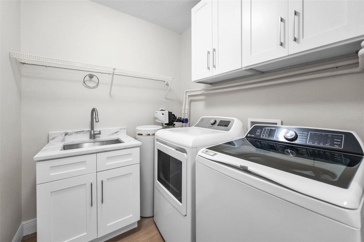 17745 Gulf Boulevard, Unit 202, Redington Shores, FL 33708 Photo