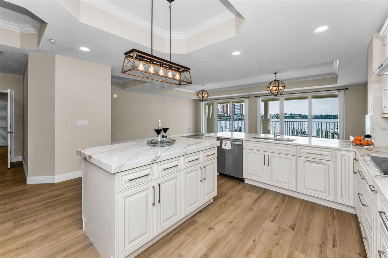 17745 Gulf Boulevard, Unit 202, Redington Shores, FL 33708 Photo