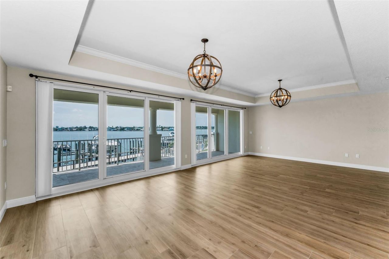 17745 Gulf Boulevard, Unit 202, Redington Shores, FL 33708 Photo