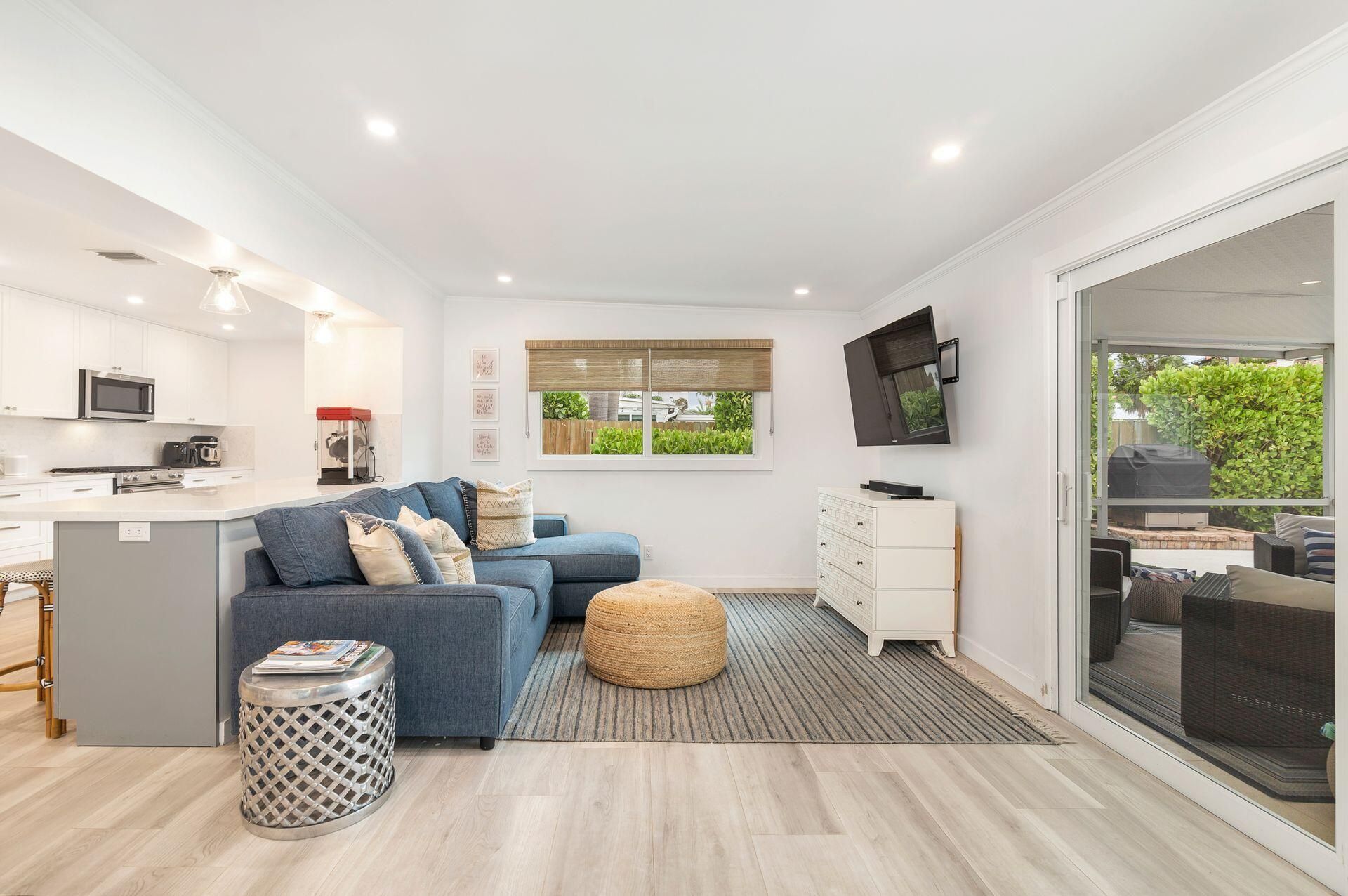 301 Edgewood Drive, West Palm Beach, FL 33405 Photo