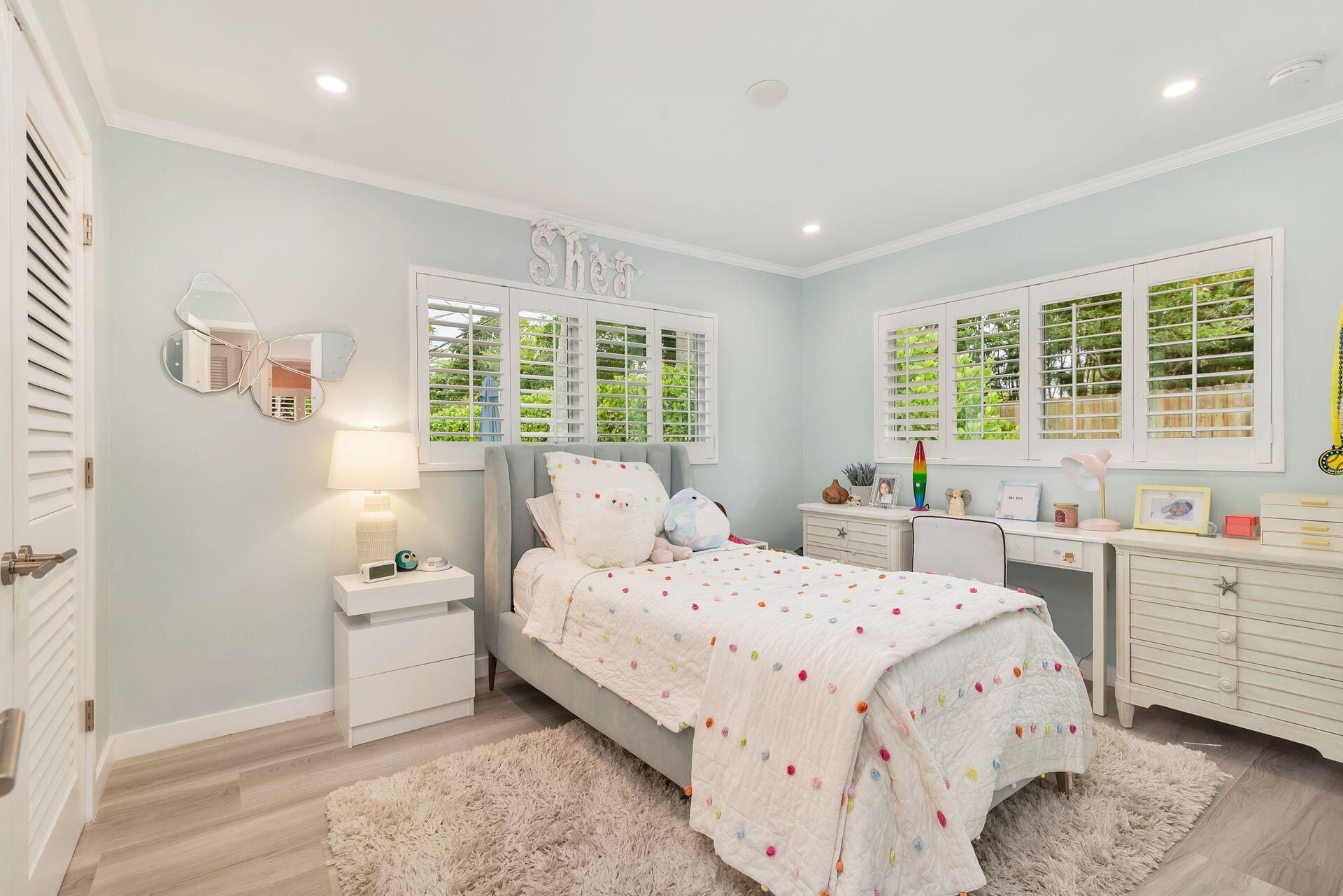 301 Edgewood Drive, West Palm Beach, FL 33405 Photo