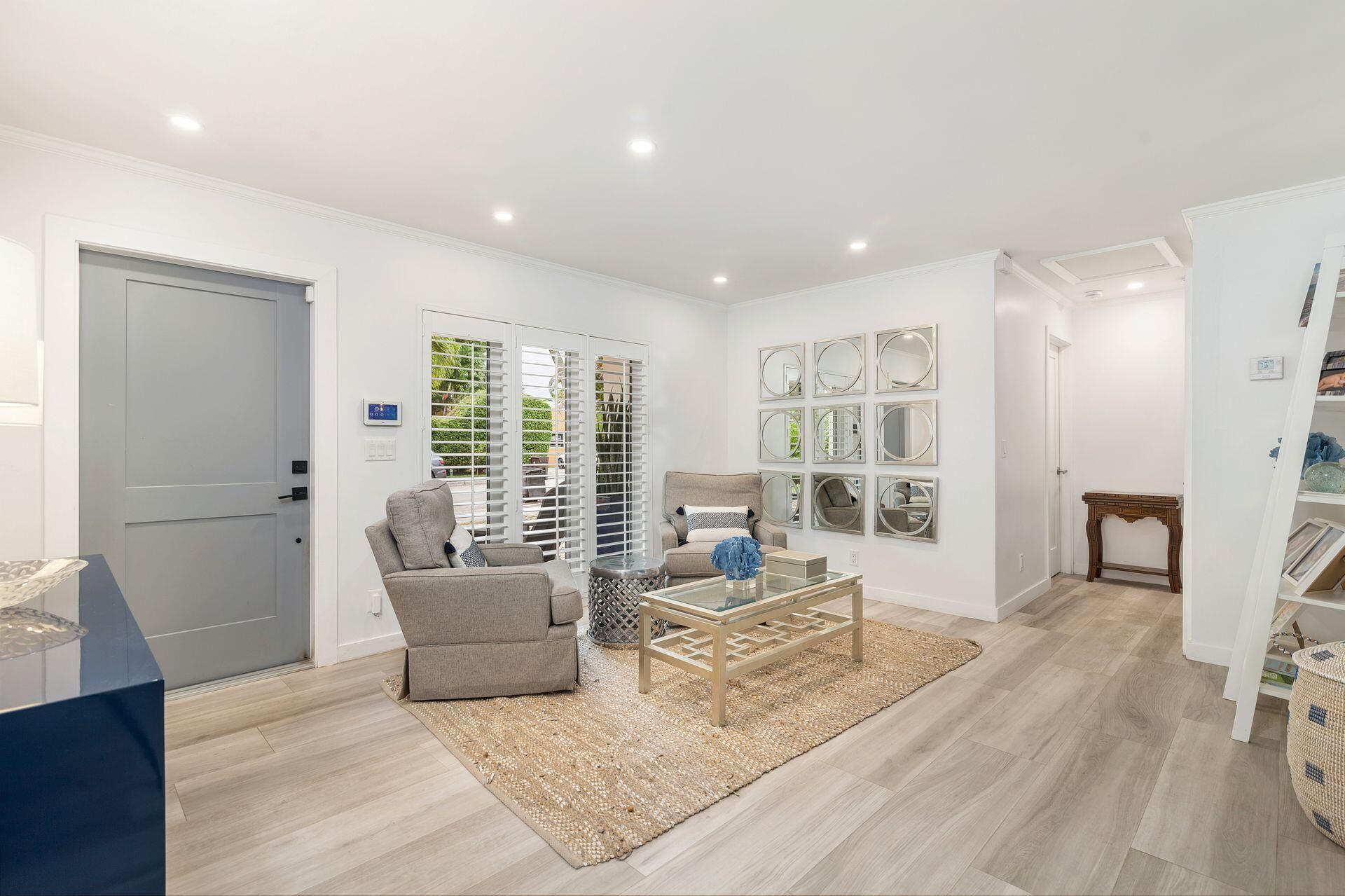 301 Edgewood Drive, West Palm Beach, FL 33405 Photo