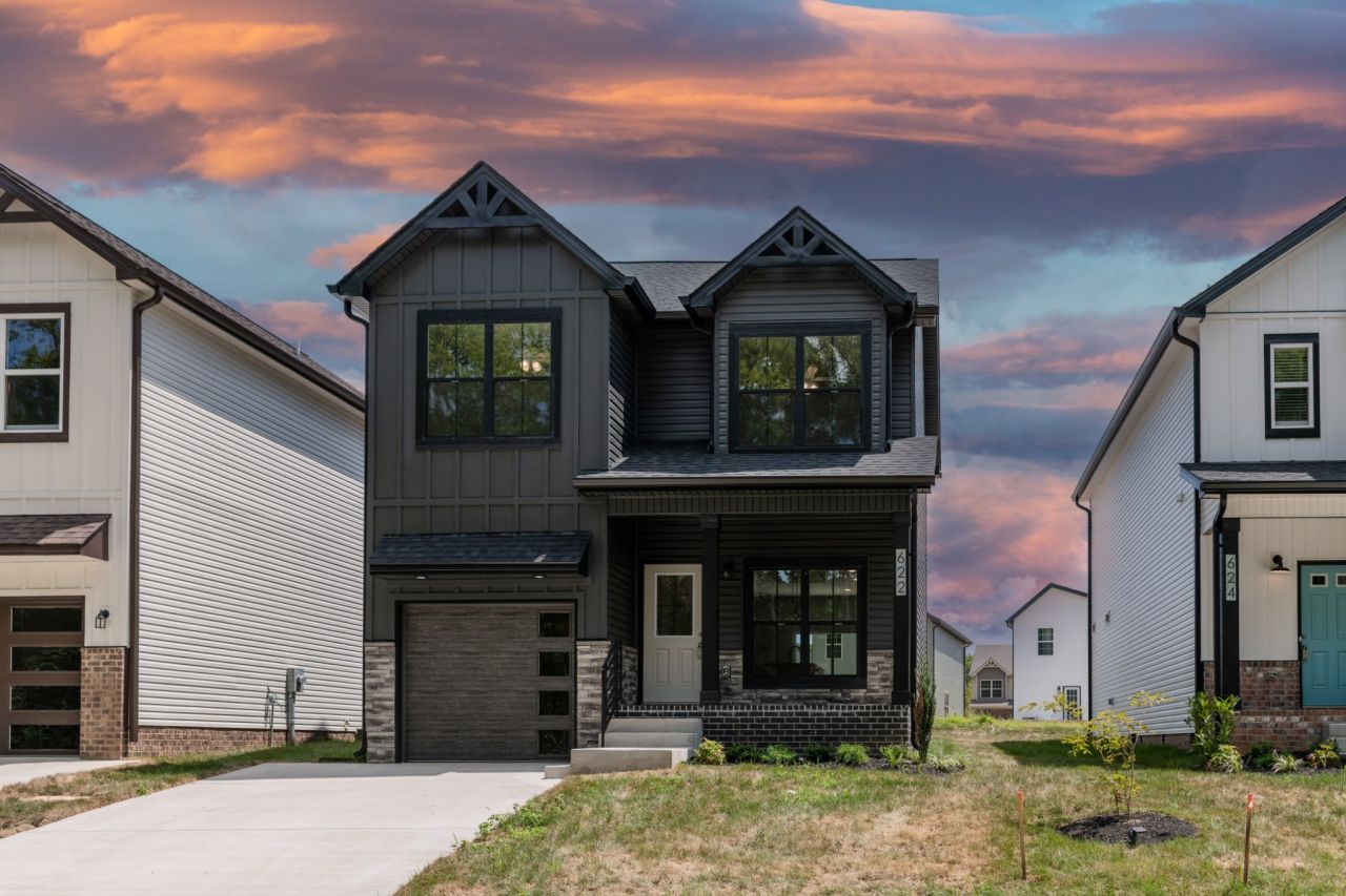 622 Southern Pass Run, Clarksville, TN 37043 Main Photo