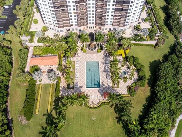 1060 Borghese LN, Unit 205, NAPLES, FL 34114