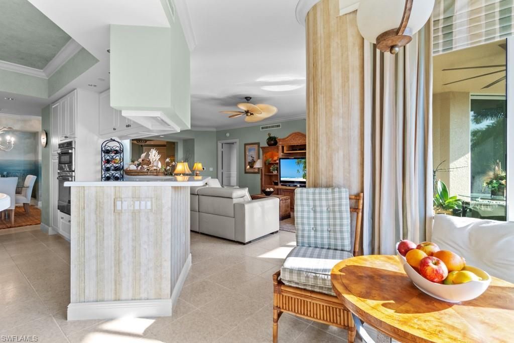 1060 Borghese Ln, Unit 205, Naples, FL 34114 Photo