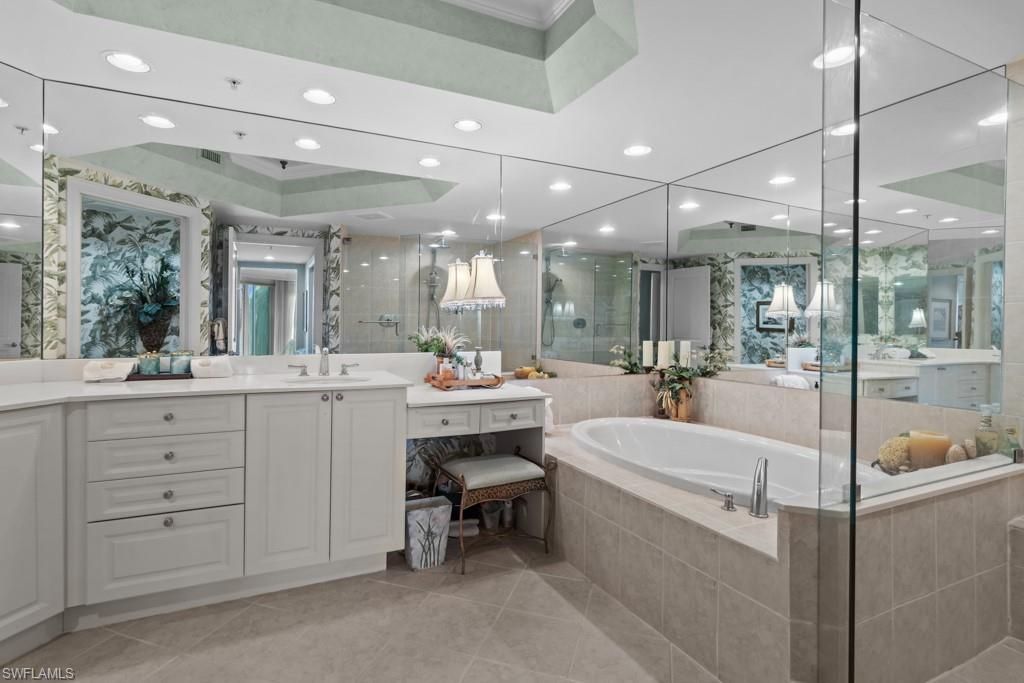 1060 Borghese Ln, Unit 205, Naples, FL 34114 Photo