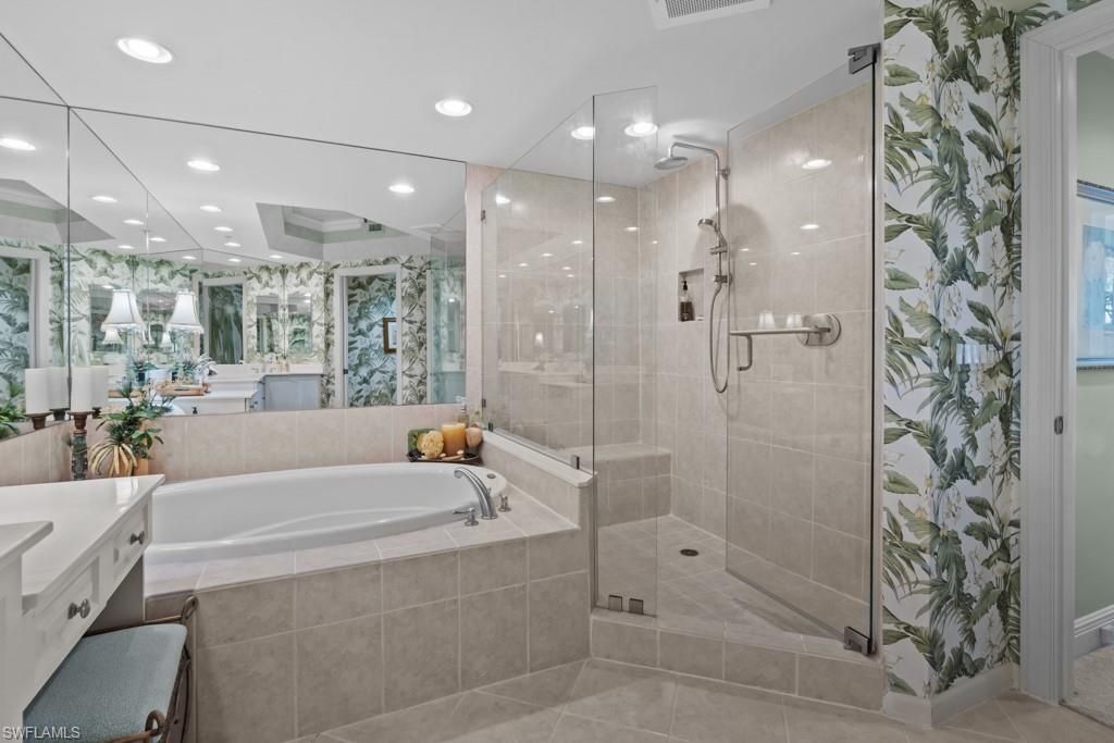 1060 Borghese Ln, Unit 205, Naples, FL 34114 Photo