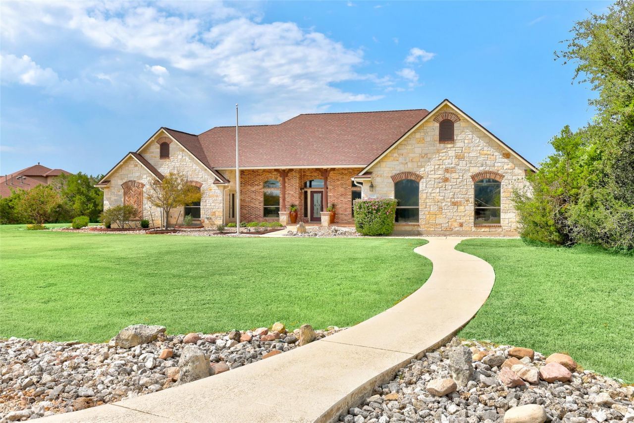 1106 Squaw Vly, Leander, TX 78641 Main Photo