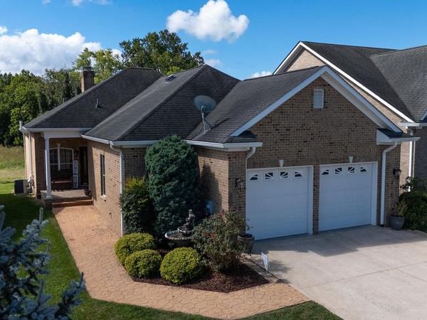 104 COURTYARD TERRACE, NEW MARKET, VA 22844