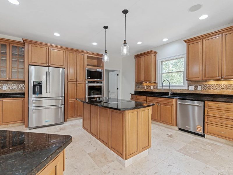 163 Compton Road, Wyoming, OH 45215 Photo 10