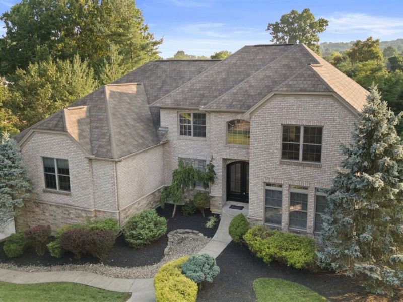 163 Compton Road, Wyoming, OH 45215 Photo 2