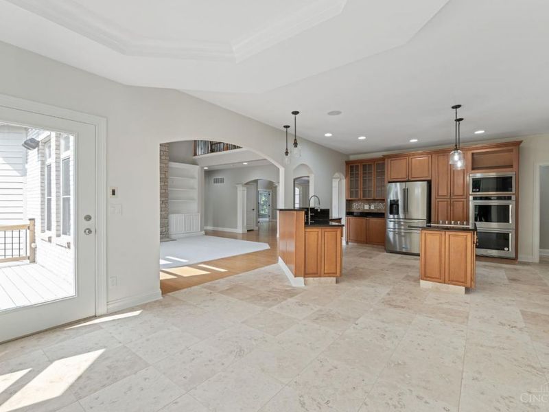 163 Compton Road, Wyoming, OH 45215 Photo 9