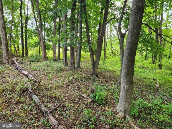 485 HERSHEY ROAD, HARRISBURG, PA 17112