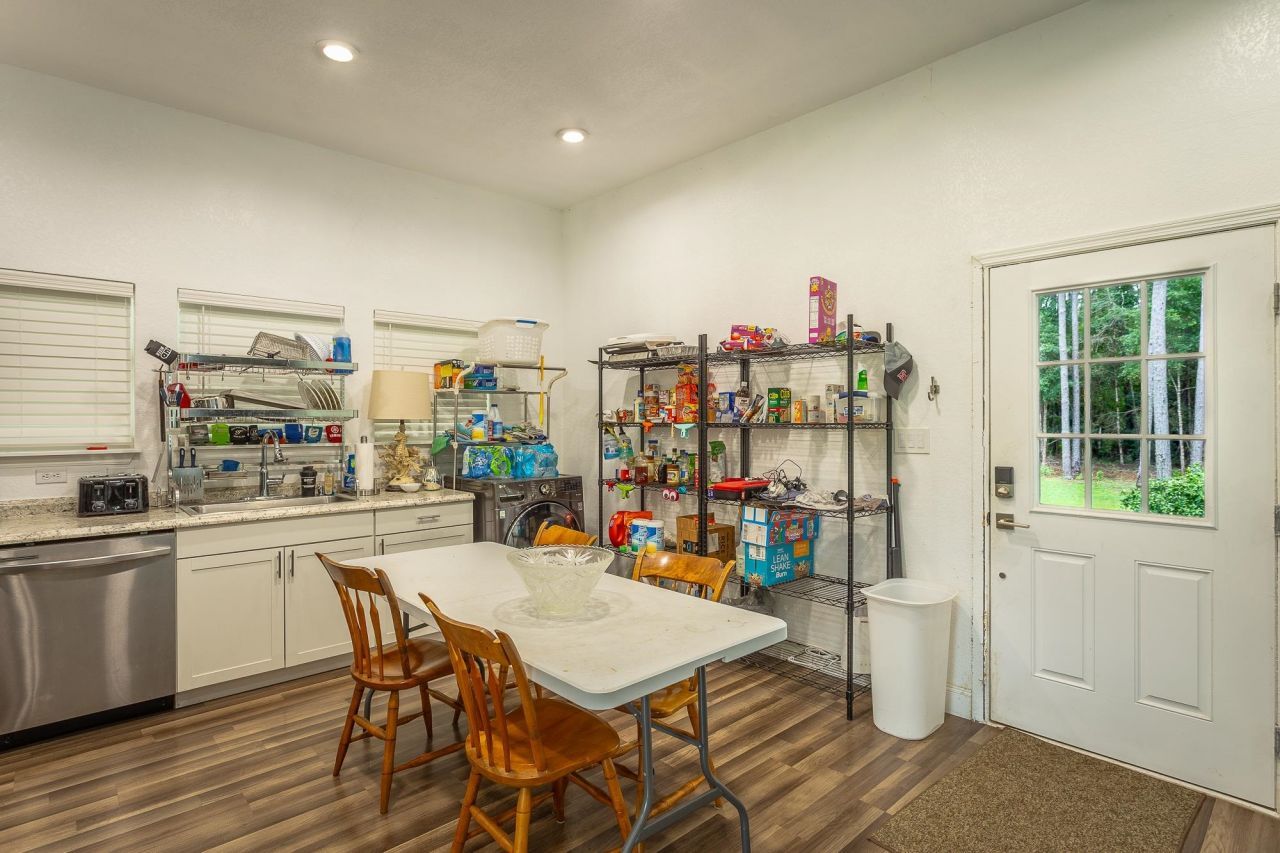 8256 Smith Creek Road, Sopchoppy, FL 32358 Photo