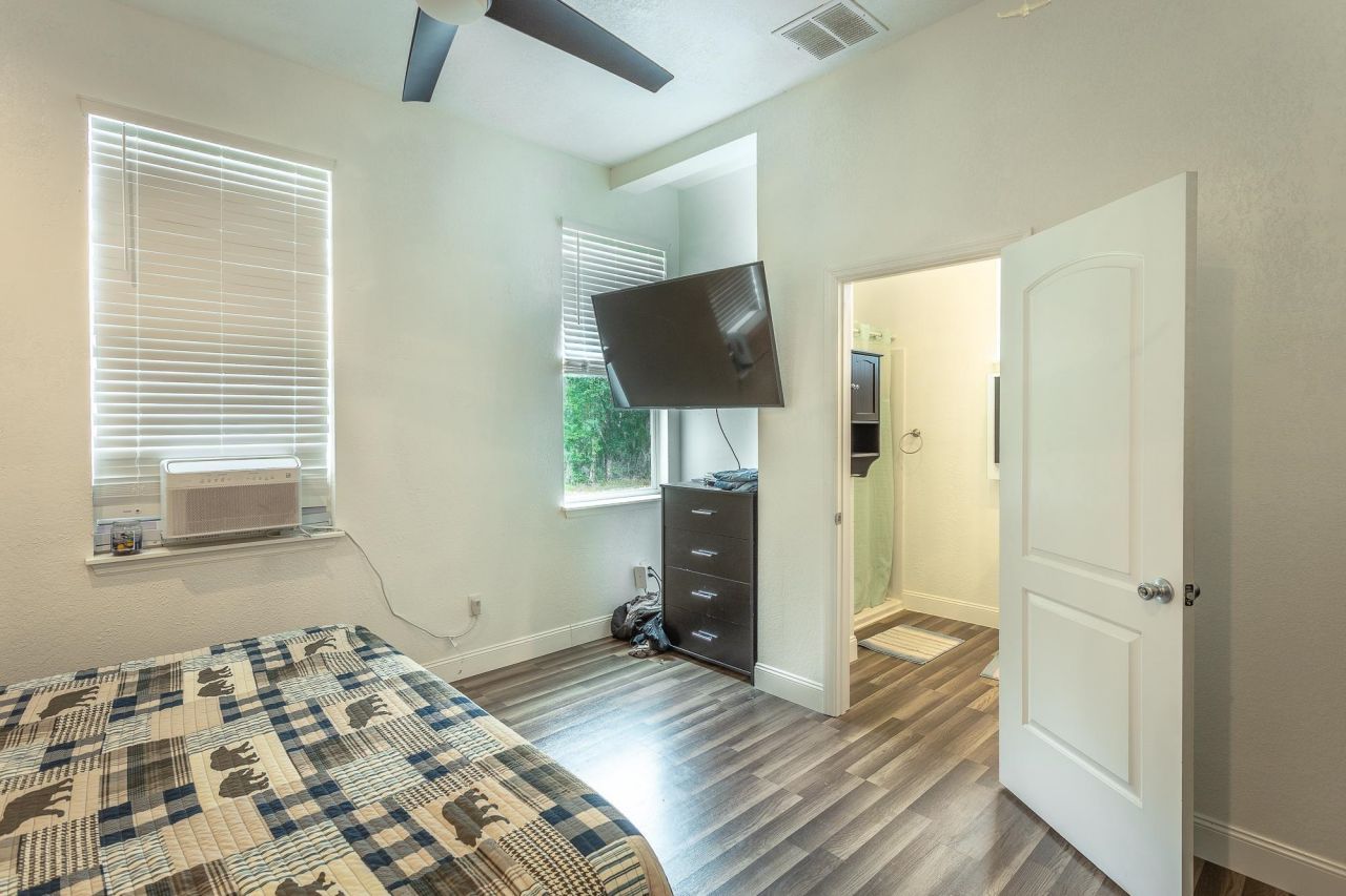 8256 Smith Creek Road, Sopchoppy, FL 32358 Photo