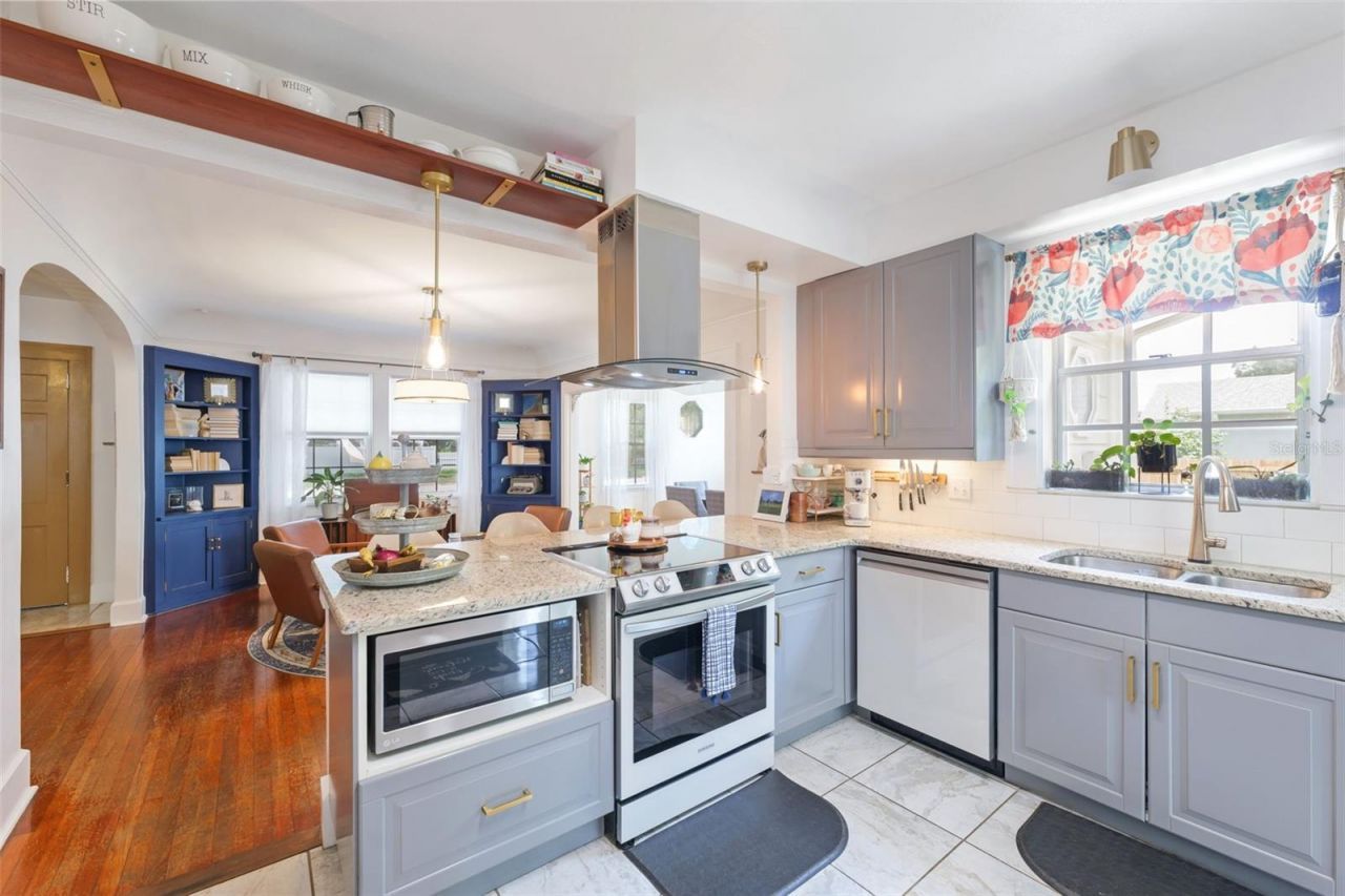 4805 16th Street N, Saint Petersburg, FL 33703 Photo