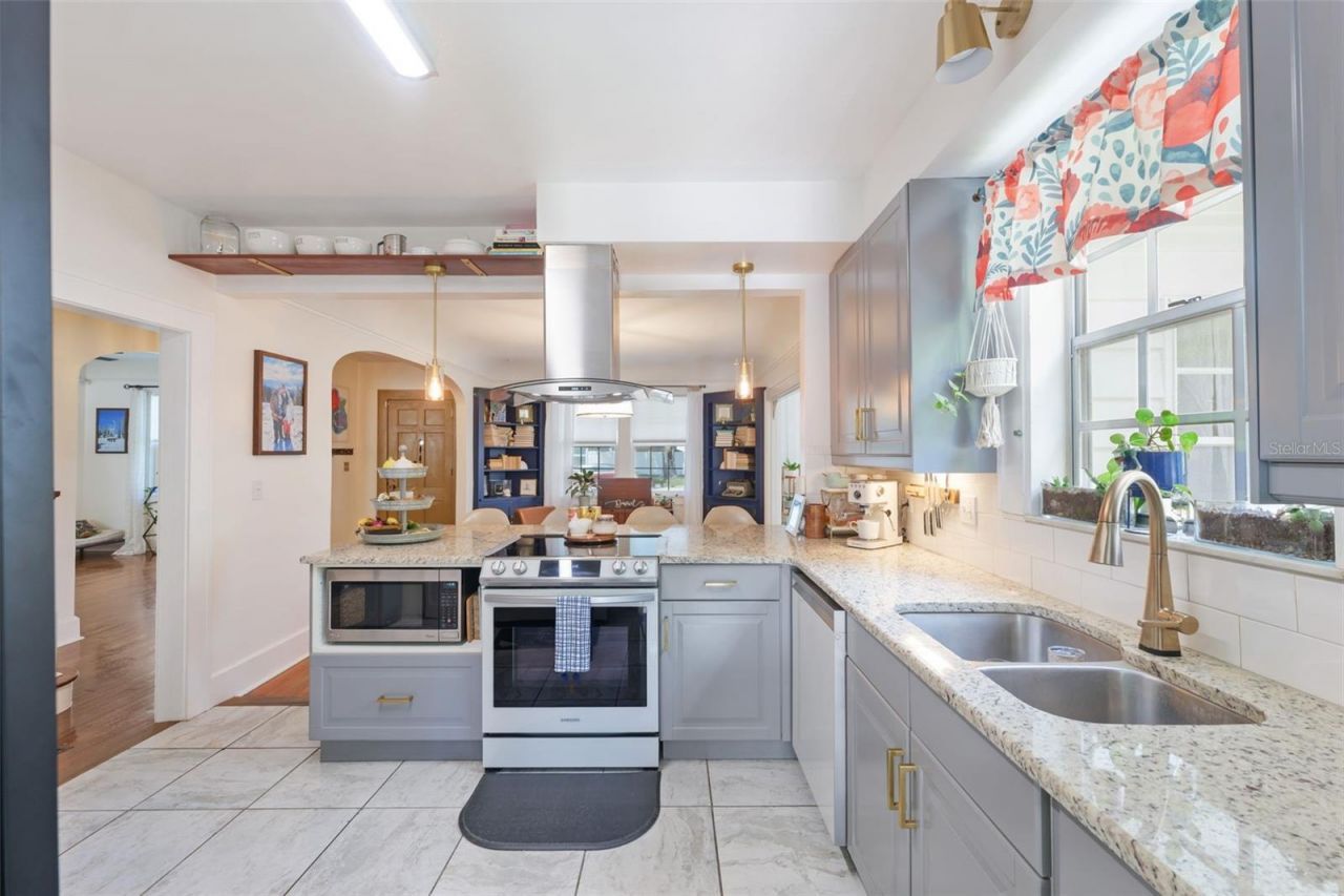 4805 16th Street N, Saint Petersburg, FL 33703 Photo