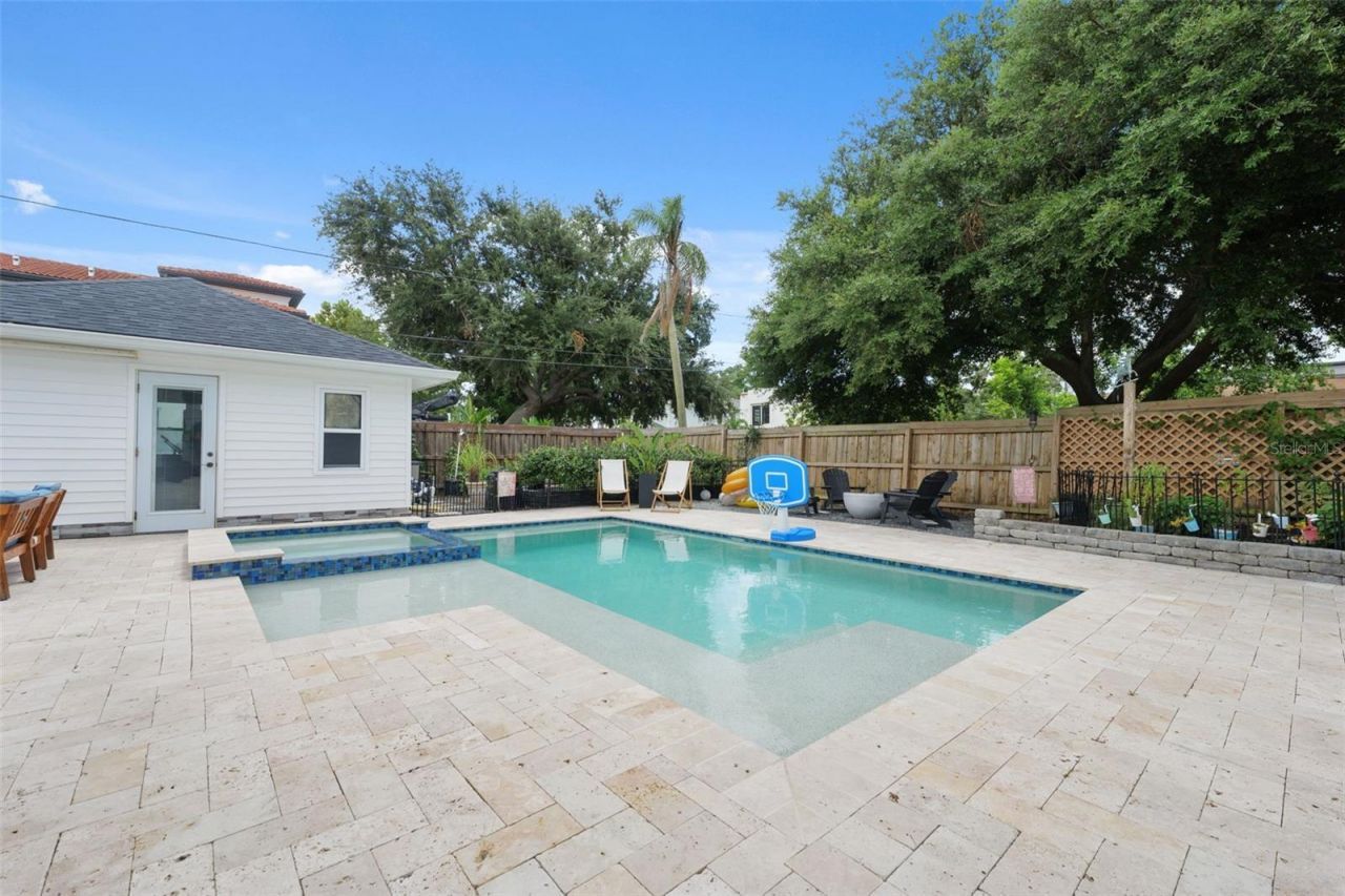 4805 16th Street N, Saint Petersburg, FL 33703 Photo