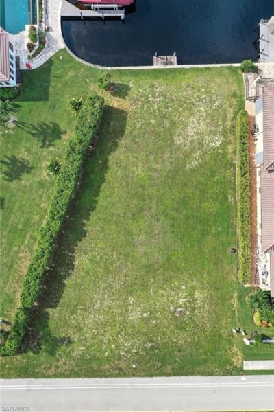 2216 El Dorado Pkwy W, Cape Coral, FL 33914 Photo