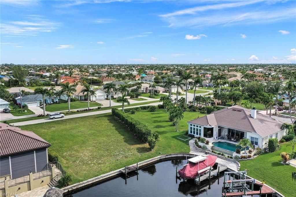 2216 El Dorado Pkwy W, Cape Coral, FL 33914 Photo